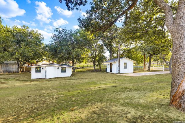 28262 WINDWOOD DR E, Boerne, TX 78006