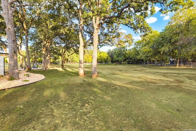 28262 WINDWOOD DR E, Boerne, TX 78006