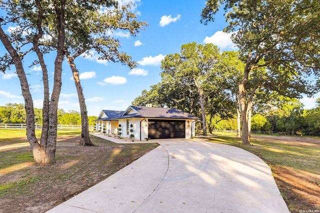 28262 WINDWOOD DR E, Boerne, TX 78006