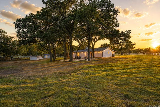 28262 WINDWOOD DR E, Boerne, TX 78006