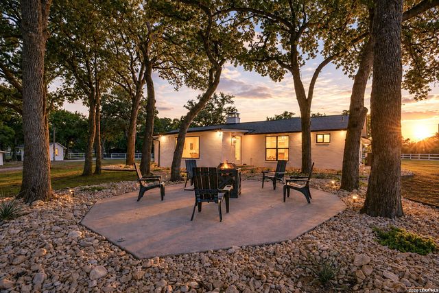 28262 WINDWOOD DR E, Boerne, TX 78006