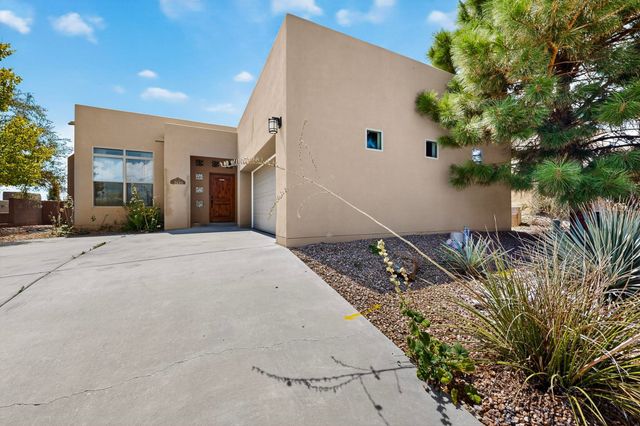 2626 Redondo Santa Fe NE, Rio Rancho, NM 87144