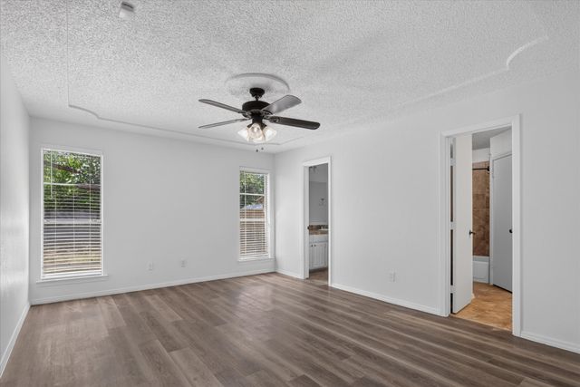 1016 Westminster Lane, Mansfield, TX 76063