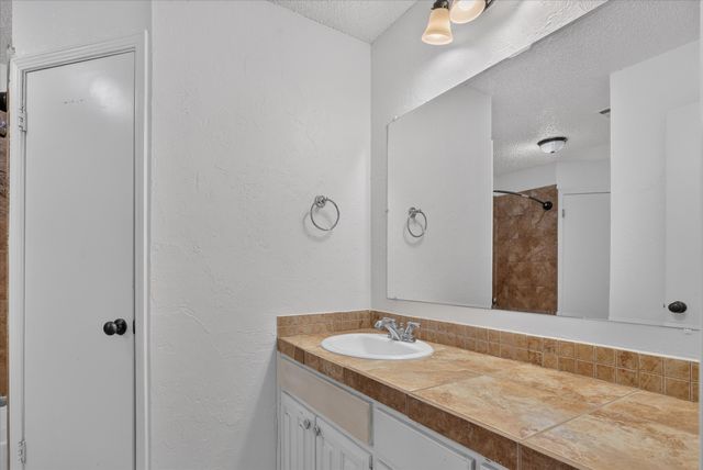 1016 Westminster Lane, Mansfield, TX 76063