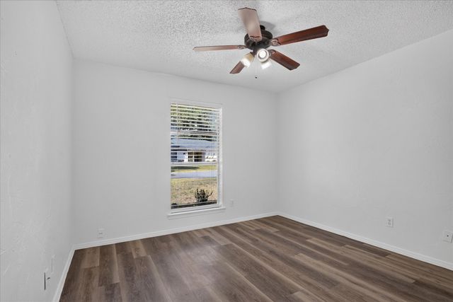 1016 Westminster Lane, Mansfield, TX 76063