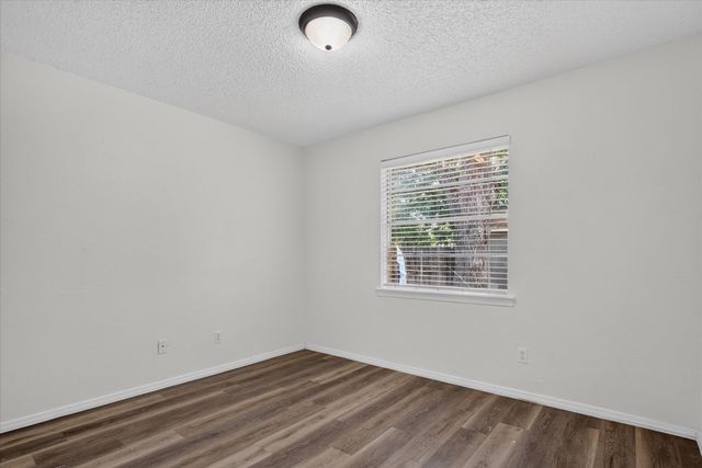 1016 Westminster Lane, Mansfield, TX 76063