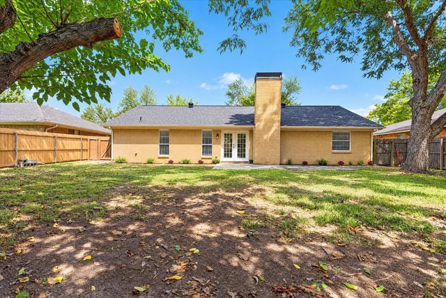 1016 Westminster Lane, Mansfield, TX 76063