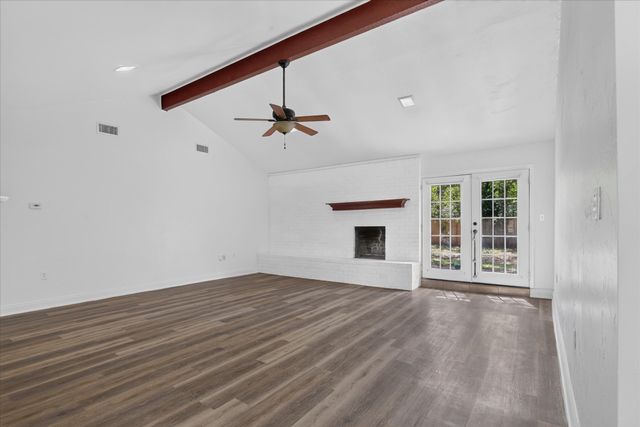1016 Westminster Lane, Mansfield, TX 76063