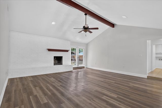 1016 Westminster Lane, Mansfield, TX 76063