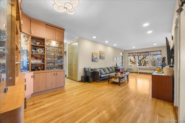 1015 Old Post Road 2C, Mamaroneck, NY 10543