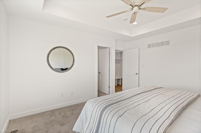 5916 HUNTINGTON CT, Columbia, MO 65202