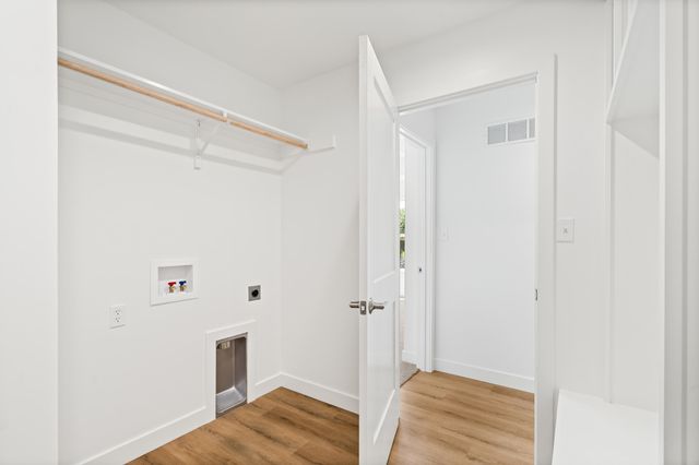 5916 HUNTINGTON CT, Columbia, MO 65202