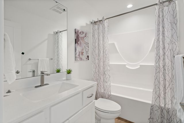 5916 HUNTINGTON CT, Columbia, MO 65202