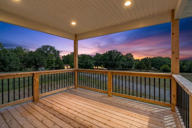 5916 HUNTINGTON CT, Columbia, MO 65202