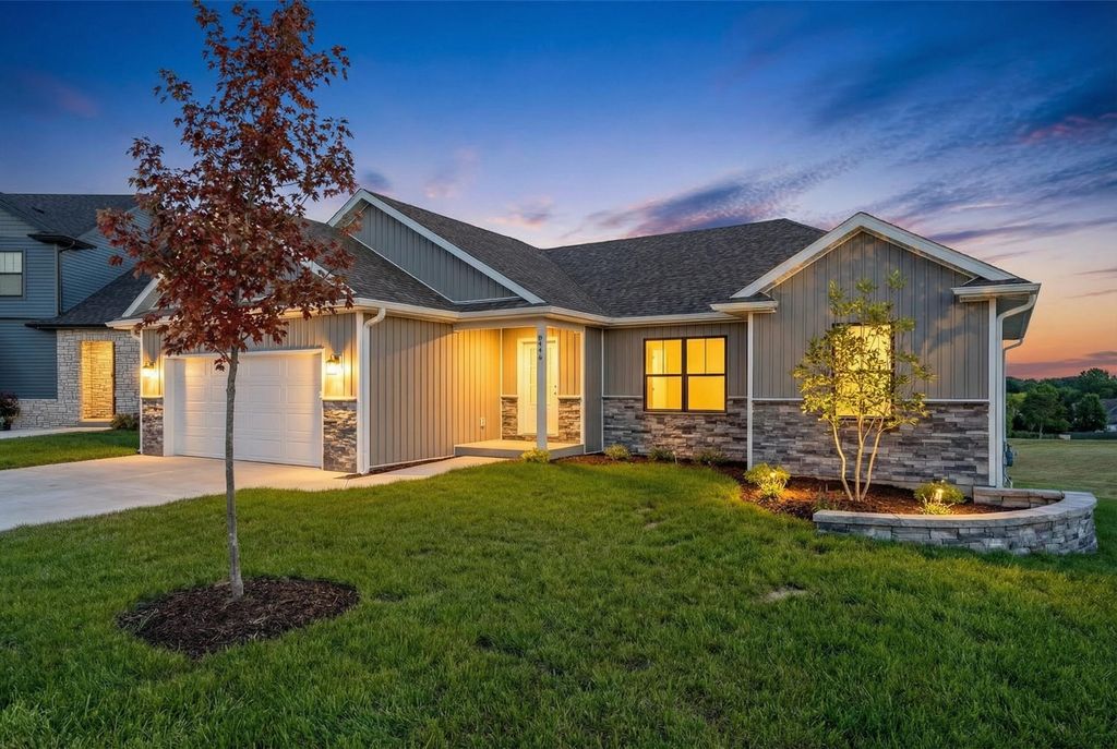 5916 HUNTINGTON CT, Columbia, MO 65202