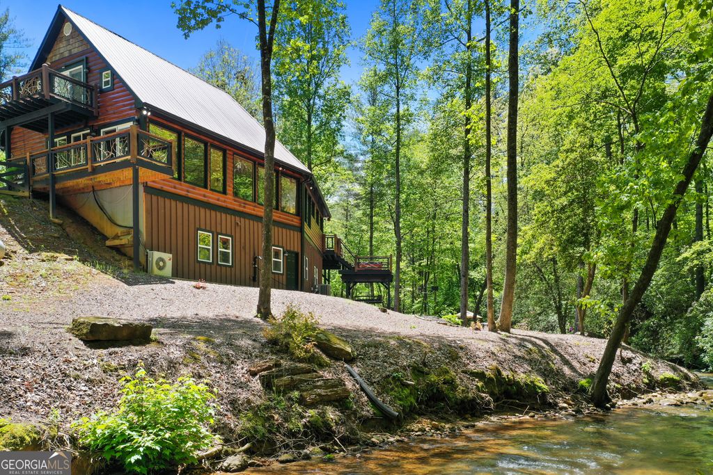 312 Learh Lane, Ellijay, GA 30540