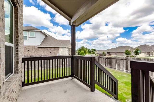 505 Palmilla DR, Leander, TX 78641