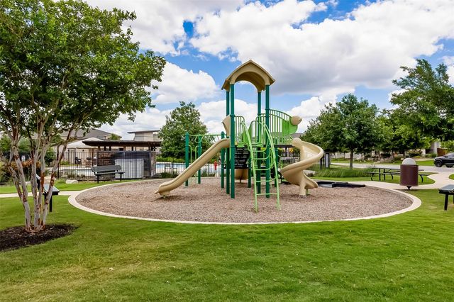 505 Palmilla DR, Leander, TX 78641
