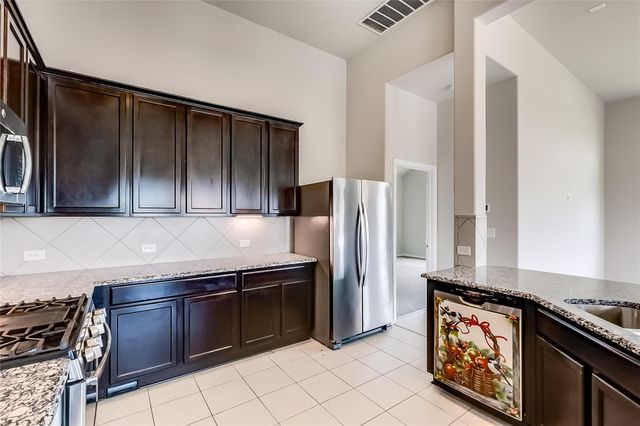 505 Palmilla DR, Leander, TX 78641
