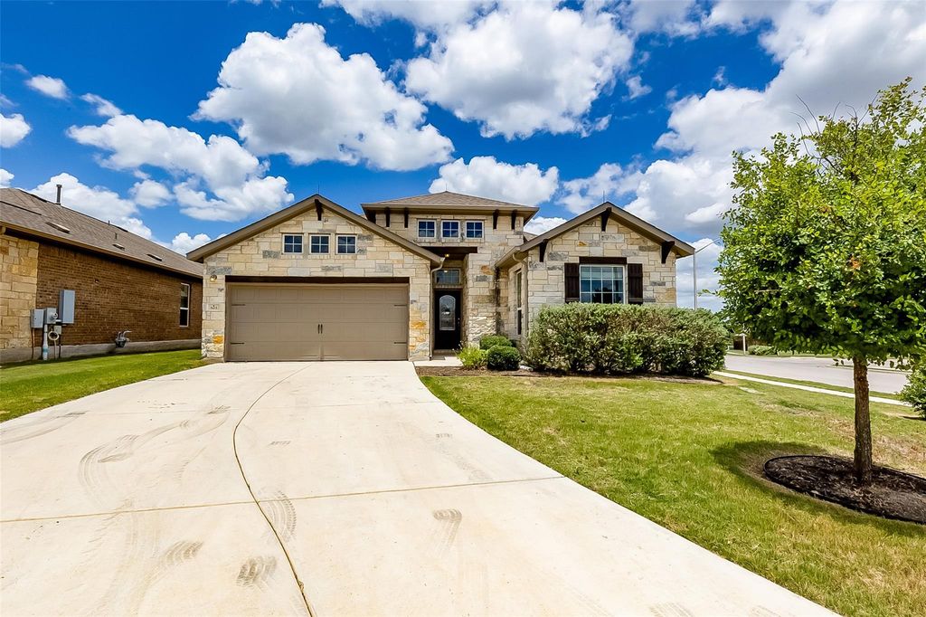 505 Palmilla DR, Leander, TX 78641