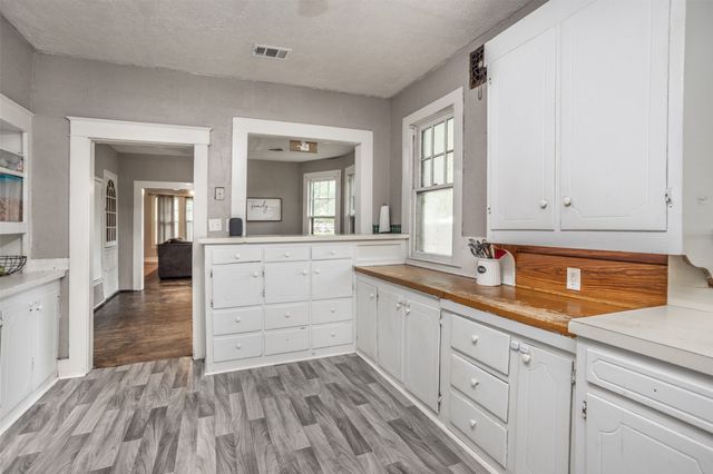 724 S Morris, Gainesville, TX 76240