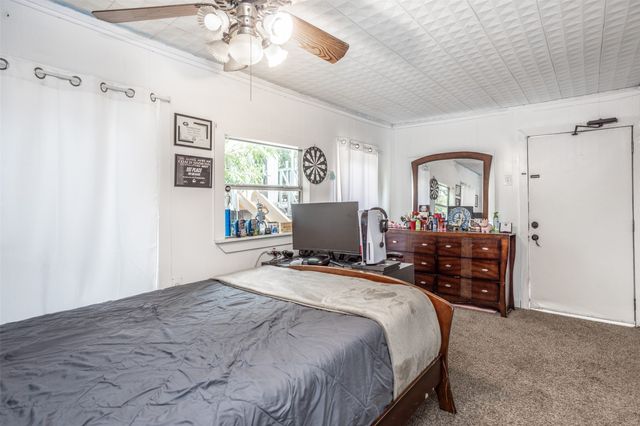 724 S Morris, Gainesville, TX 76240