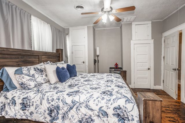 724 S Morris, Gainesville, TX 76240