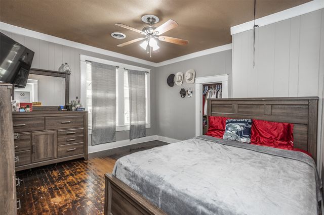 724 S Morris, Gainesville, TX 76240