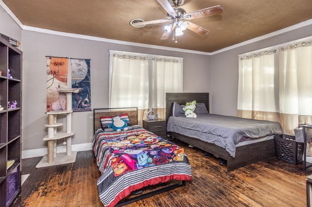 724 S Morris, Gainesville, TX 76240