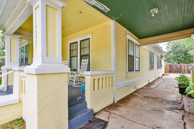 724 S Morris, Gainesville, TX 76240