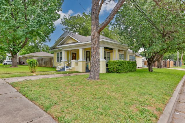 724 S Morris, Gainesville, TX 76240