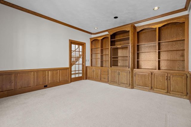 63 BRENTWOOD LANE, Appleton, WI 54915