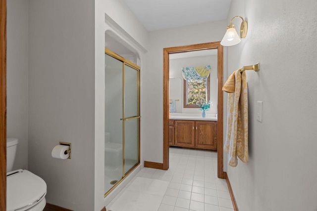 63 BRENTWOOD LANE, Appleton, WI 54915