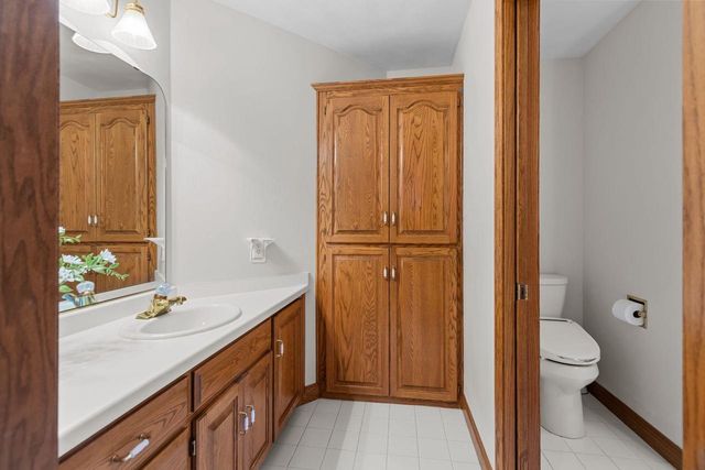 63 BRENTWOOD LANE, Appleton, WI 54915