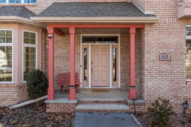 63 BRENTWOOD LANE, Appleton, WI 54915