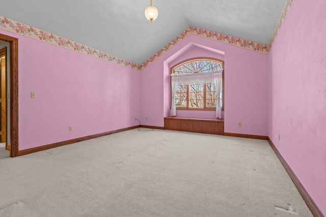 63 BRENTWOOD LANE, Appleton, WI 54915