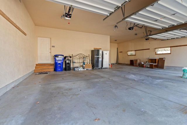 63 BRENTWOOD LANE, Appleton, WI 54915