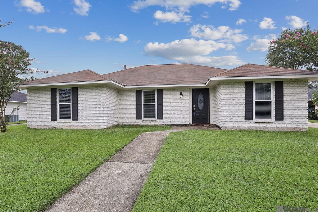 13533 Willowridge Ave, Saint George, LA 70817