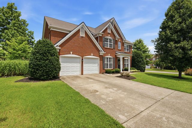 1851 Erlinger Dr, Nolensville, TN 37135