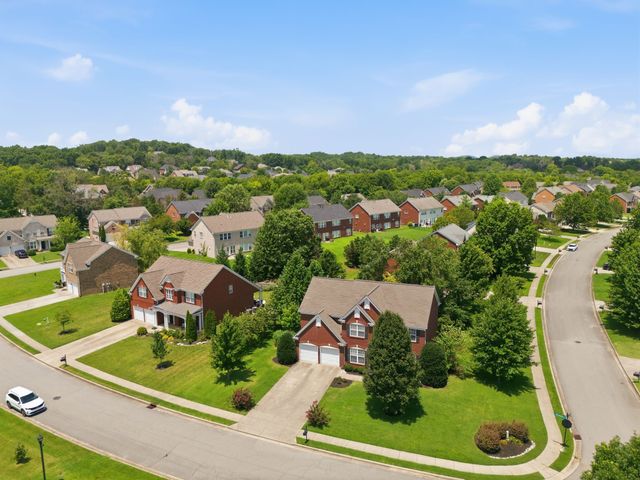 1851 Erlinger Dr, Nolensville, TN 37135