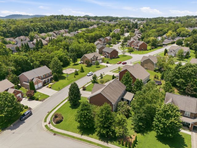 1851 Erlinger Dr, Nolensville, TN 37135