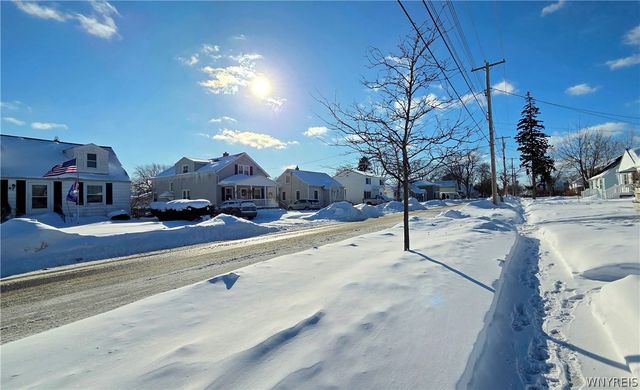 68 Chapel Avenue, Cheektowaga, NY 14225