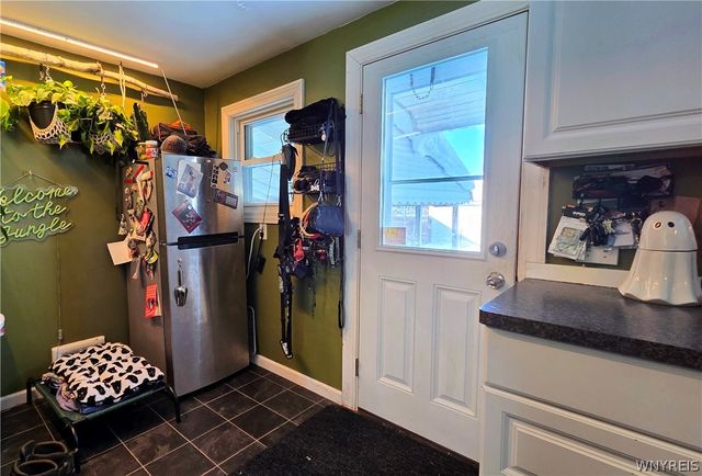 68 Chapel Avenue, Cheektowaga, NY 14225