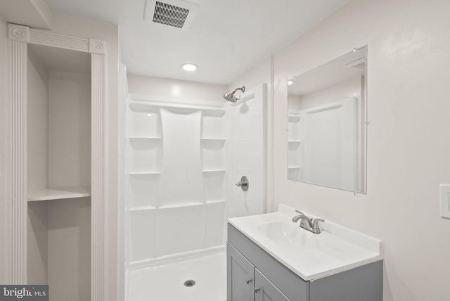 4144 ADDISON RD, Fairfax, VA 22030