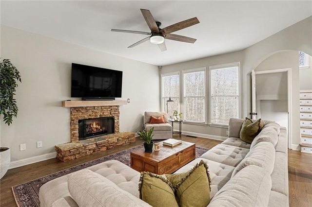 524 Oriole Farm Trail, Canton, GA 30114