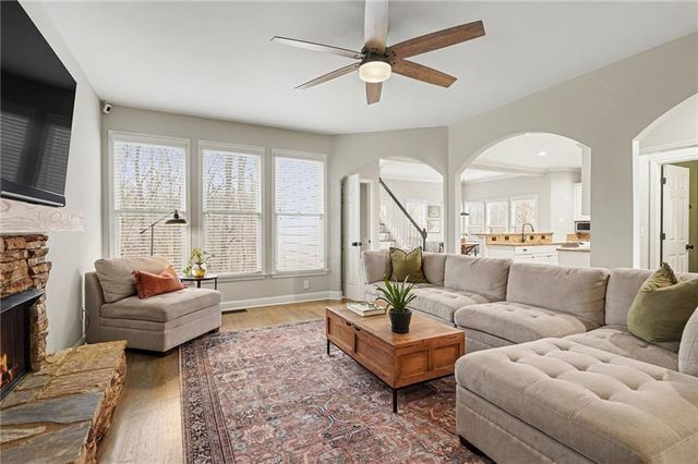 524 Oriole Farm Trail, Canton, GA 30114