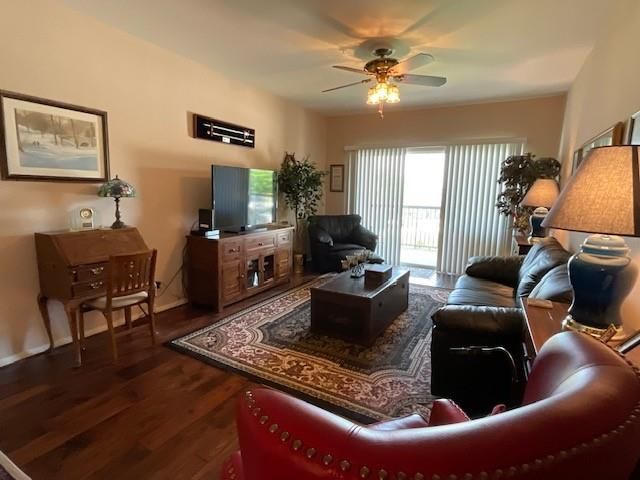 12800 Melville Drive 209-B, Montgomery, TX 77356