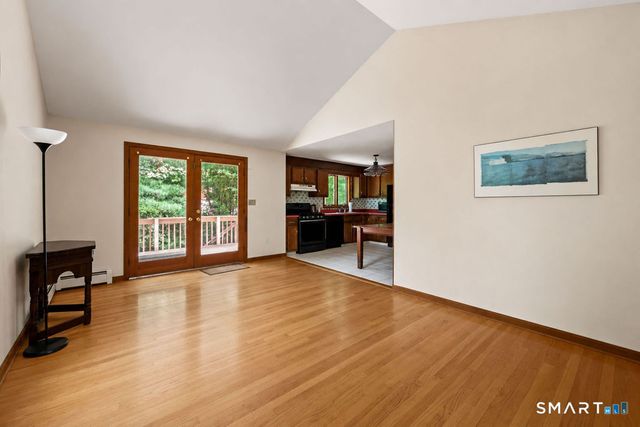 10 Oak Hill Drive, Clinton, CT 06413