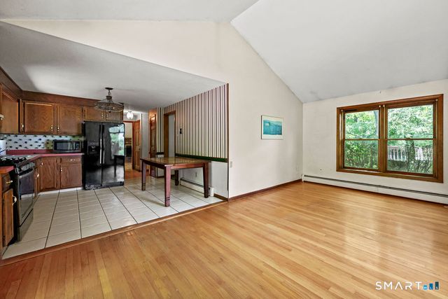 10 Oak Hill Drive, Clinton, CT 06413