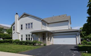 2888 Falling Waters Drive, Lindenhurst, IL 60046